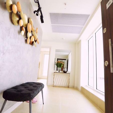 33Rd Floor Luxury Apartment Spa & Fitness 스코페 외부 사진