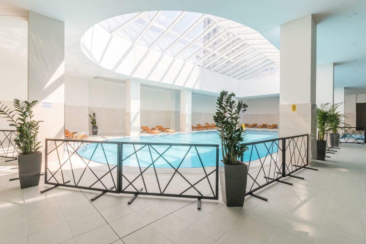 33Rd Floor Luxury Apartment Spa & Fitness 스코페 외부 사진