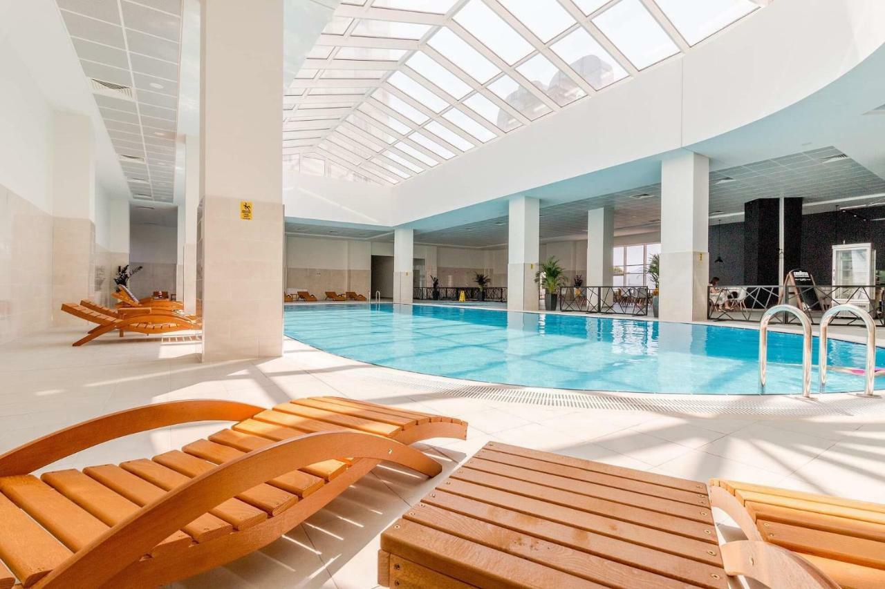 33Rd Floor Luxury Apartment Spa & Fitness 스코페 외부 사진