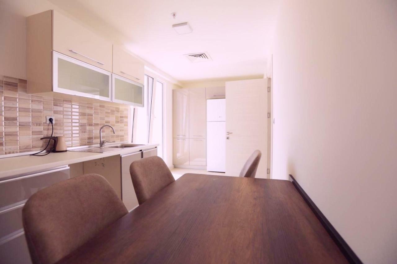 33Rd Floor Luxury Apartment Spa & Fitness 스코페 외부 사진